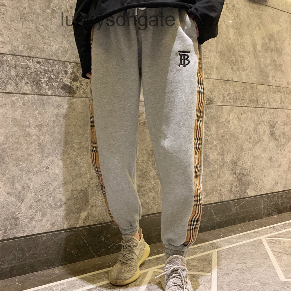Factory Outlet 2022 Brand Classic B BR Pants Jeans Shorts Lovers' side stripe guard pants terry fabric is comfortable breatha UH7G, Black
Factory Outlet 2022 Brand Classic B BR Pants Jeans Shorts Lovers' side stripe guard pants terry fabric is comfortable breatha UH7G, Black