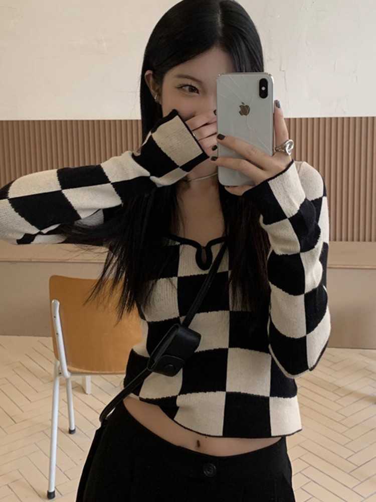 Tonngirls Knitted T Shirt Women Long Sleeve Checkerboard Plaid Square Collar Ladies Tops Korean Slim Skinny Cropped Tees 220328