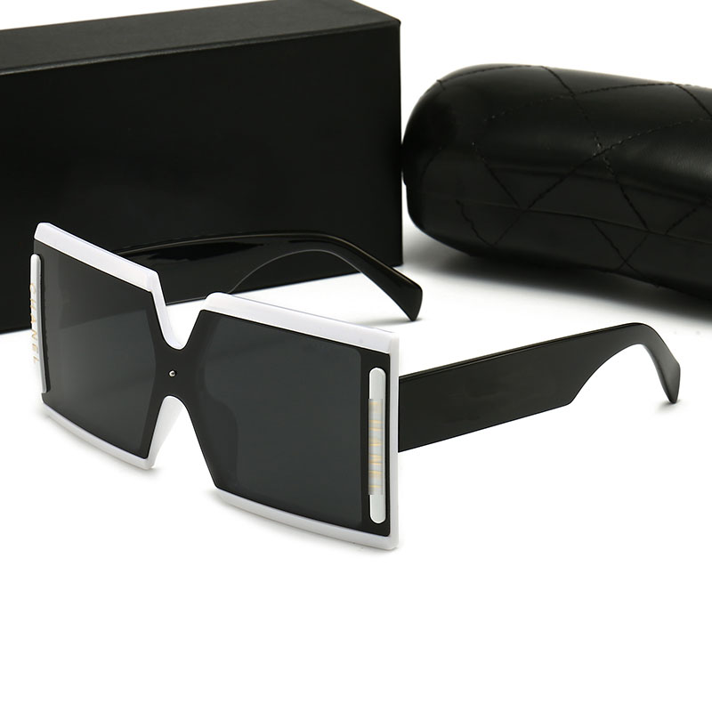 2022 Top luxury Sunglasses polaroid lens designer womens Mens Goggle senior Eyewear For Women eyeglasses frame Vintage Metal Sun ccl Glasses With Box 00
2022 Top luxury Sunglasses polaroid lens designer womens Mens Goggle senior Eyewear For Women eyeglasses frame Vintage Metal Sun ccl Glasses With Box 00