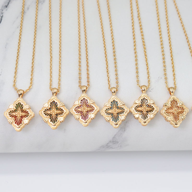 Italy Brand Designer Luxury Clover Pendant Necklaces for Women Retro Vintage 18K Gold Enamel Choker Necklace Double Side Party Wedding Jewelry
Italy Brand Designer Luxury Clover Pendant Necklaces for Women Retro Vintage 18K Gold Enamel Choker Necklace Double Side Party Wedding Jewelry