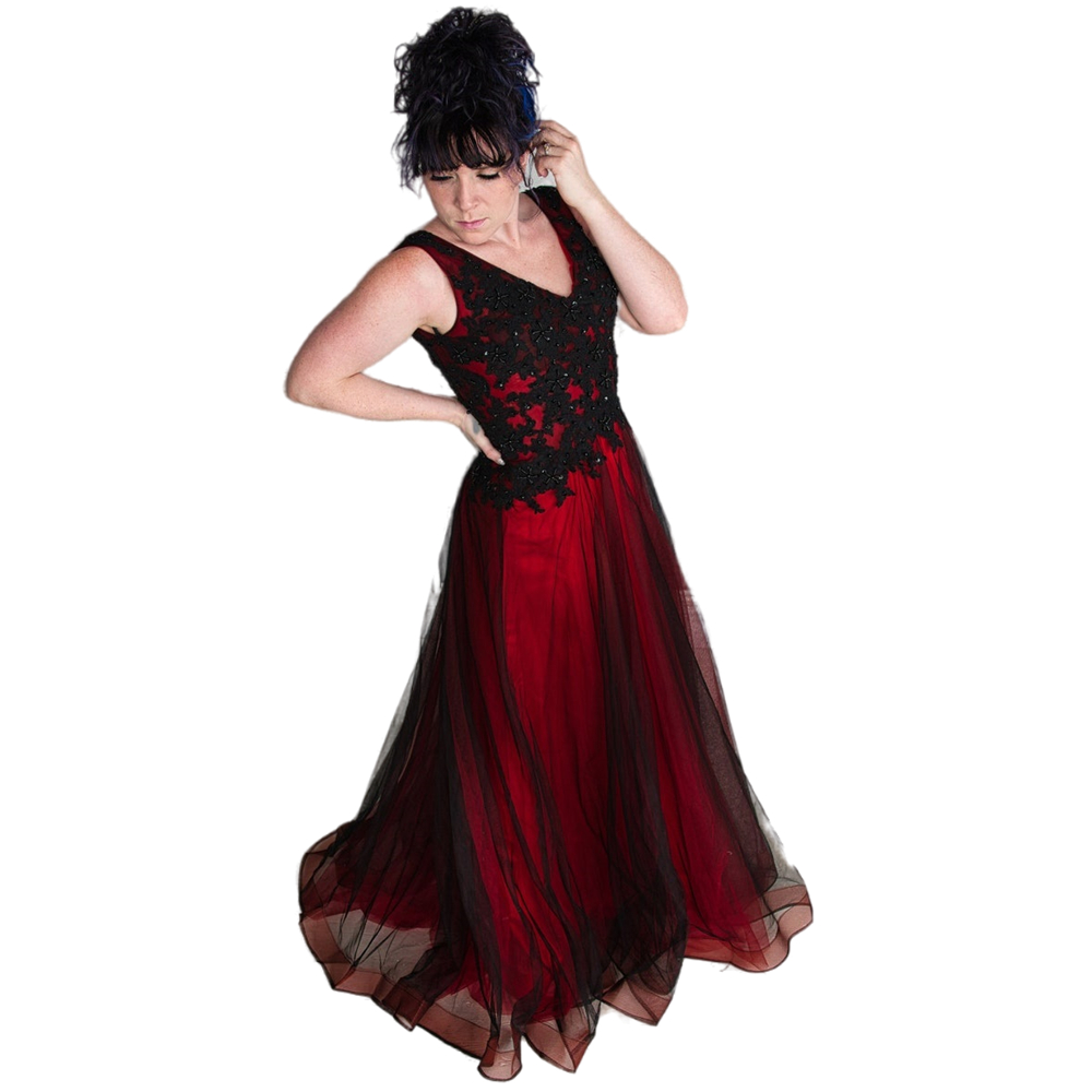 Gothic V-Neck Sleeveless Black and Red Wedding Gowns 2022 Lace Appliques Beading Low Back Corset Bridal Dresses Vintage Long Country Wedding Dress