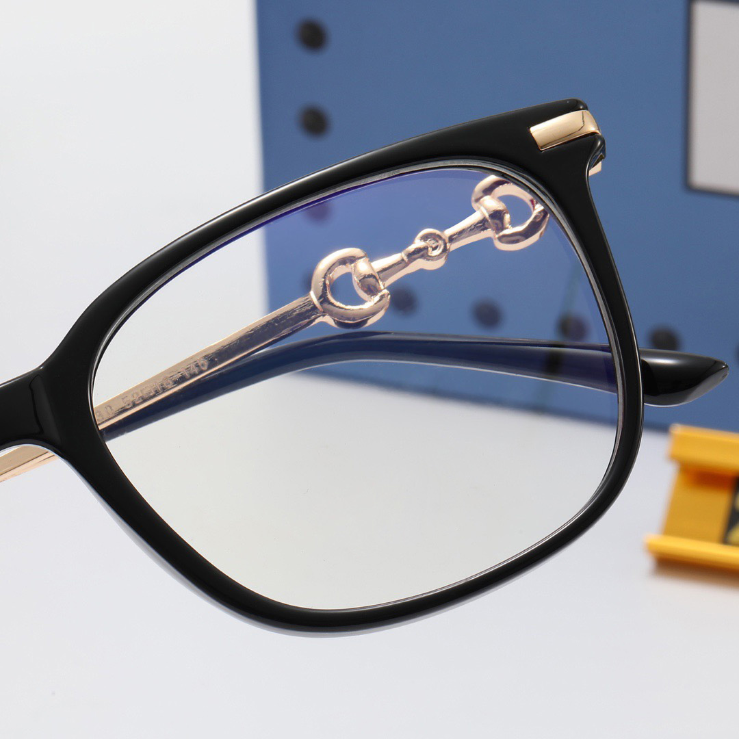 Luxury Sunglasses Frames for men women G Horseshoe Buckle Small picture frame light type Decorative frame clear lenses anti blue ray Comfortable eyewear sunnies
Luxury Sunglasses Frames for men women G Horseshoe Buckle Small picture frame light type Decorative frame clear lenses anti blue ray Comfortable eyewear sunnies