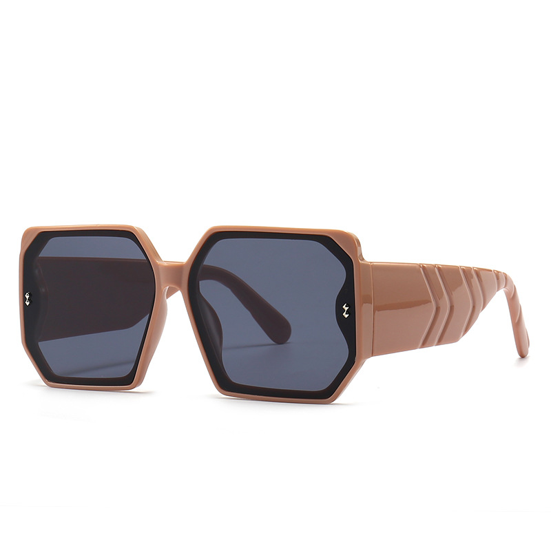 Classic square oversized big sunglasses for women female ladies girls male fashion luxury designer sunglasses with box case casual beach vocation driving style
Classic square oversized big sunglasses for women female ladies girls male fashion luxury designer sunglasses with box case casual beach vocation driving style