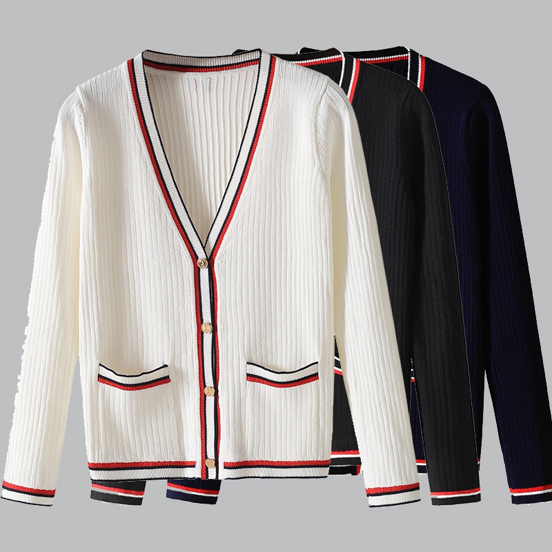 2022 spring Women Vintage Jacquard Cargidans Casual Single Breasted V Neck Long Sleeve Sweater Coats Female Chic Fashion Tops, Black
2022 spring Women Vintage Jacquard Cargidans Casual Single Breasted V Neck Long Sleeve Sweater Coats Female Chic Fashion Tops, Black