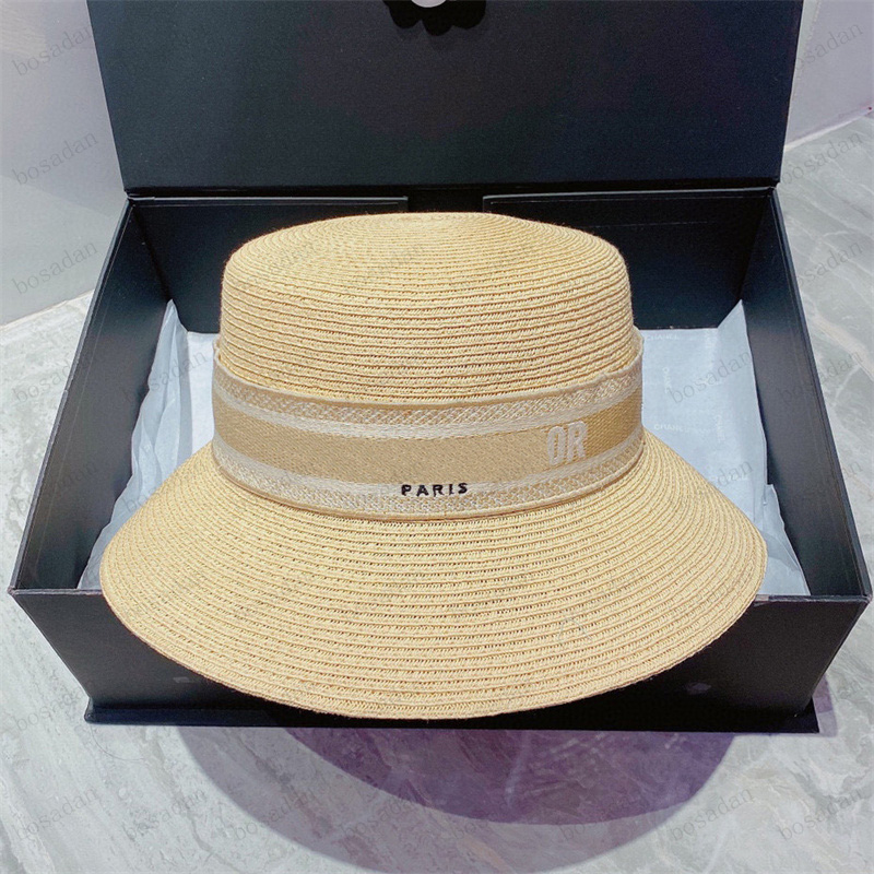 Grass Braid Luxurys Designers Bucket Hat For Womens Men Summer Fashion Flat Top Hat Beach Hats Letter Sunhat Straw Hats High Quality, D1(no box)
Grass Braid Luxurys Designers Bucket Hat For Womens Men Summer Fashion Flat Top Hat Beach Hats Letter Sunhat Straw Hats High Quality, D1(no box)