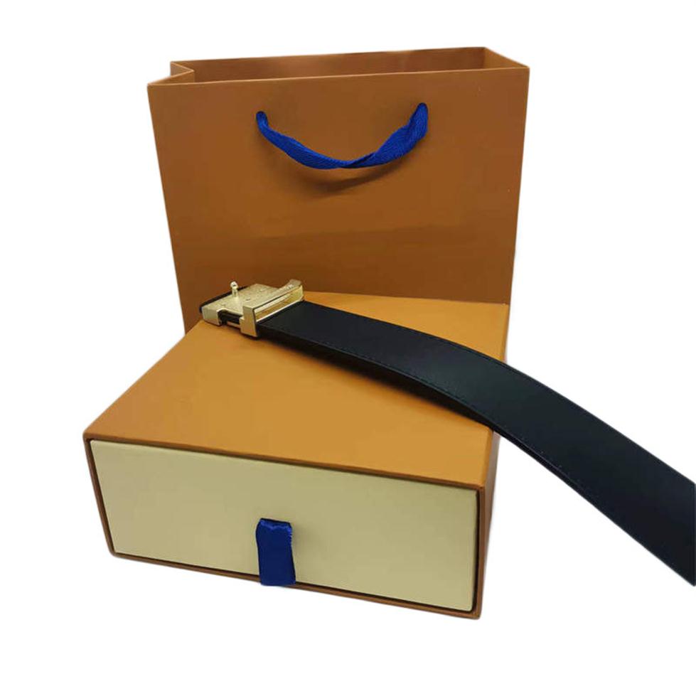 Popular Fashion Big buckle genuine leather belt with box designer men women high quality mens belts brand waistbands 105cm-125cm l257U, Belt and box
Popular Fashion Big buckle genuine leather belt with box designer men women high quality mens belts brand waistbands 105cm-125cm l257U, Belt and box