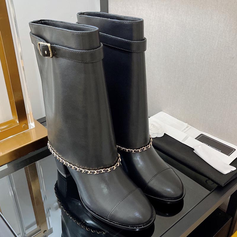 Flip Chain Middle /high Boots Calfskin/cow Suede Chunky Heel 6.5cm Winter 2022ss Designer Womens Shoes Genuine Leather Fashion Ankle Boot With Socks Retro Casual Shoe
Flip Chain Middle /high Boots Calfskin/cow Suede Chunky Heel 6.5cm Winter 2022ss Designer Womens Shoes Genuine Leather Fashion Ankle Boot With Socks Retro Casual Shoe