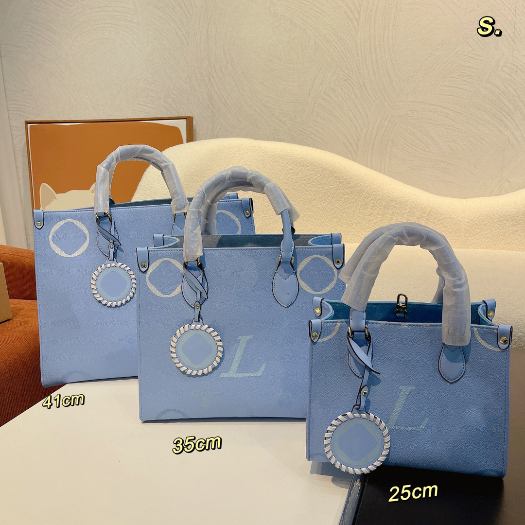 Onthego Tote Bag Women Handbags Purse Totes Designers Handbag Luxurys Letter Shoulder Bag Elegant Versatile Large Capacity Wallet Different, No:3
Onthego Tote Bag Women Handbags Purse Totes Designers Handbag Luxurys Letter Shoulder Bag Elegant Versatile Large Capacity Wallet Different, No:3