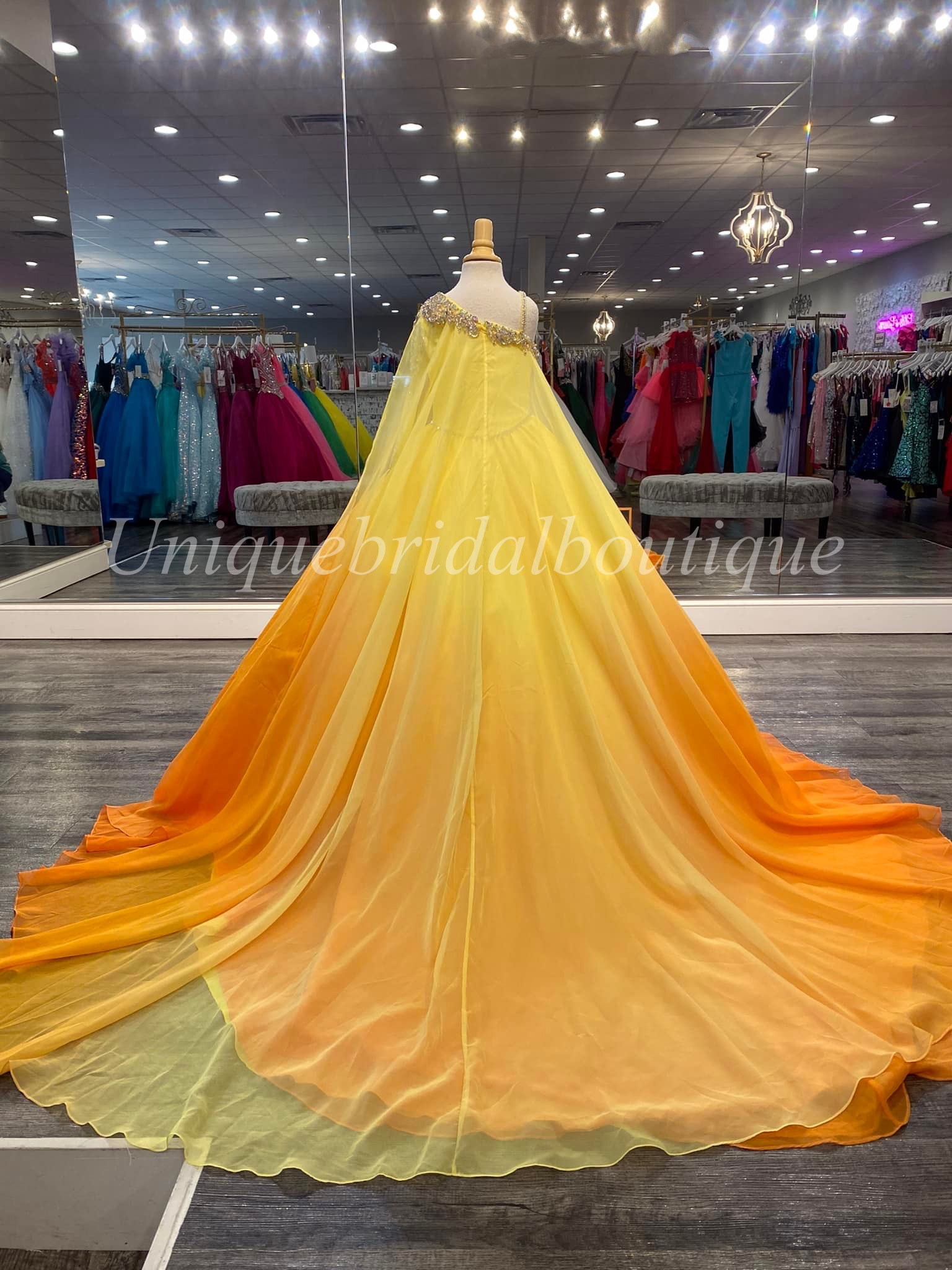 Ombre Purple Girl Pageant Dresses Cape Crystals Beading Chiffon Ballgown Little Kids Birthday Long Sleeve Formal Party Wear G