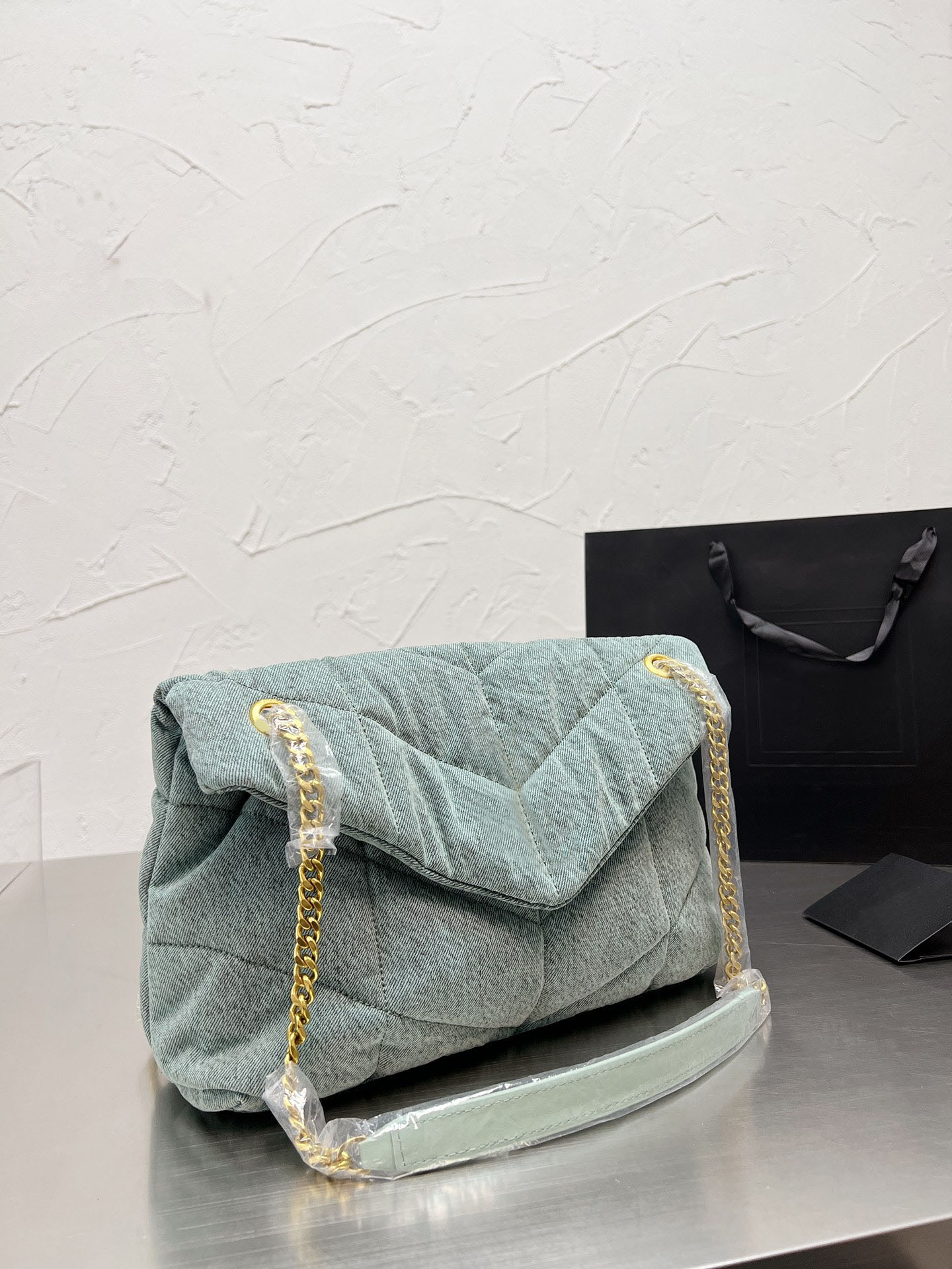 5A+ HIgh quality Shoulder Bag Luxury Designer bags Women Handbag Purse Tote Cowboy shopping Bags Crossbody Clutch Heave Gold Chain Wallets size 30cm, Purple
5A+ HIgh quality Shoulder Bag Luxury Designer bags Women Handbag Purse Tote Cowboy shopping Bags Crossbody Clutch Heave Gold Chain Wallets size 30cm, Purple