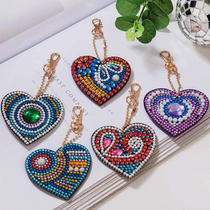 Keychains Diamond Painting Keychain Kit 5D Paint With Diamonds By Numbers Love Heart Pendant Art Craft Key Ring Valentine's Day GiftsKey
Keychains Diamond Painting Keychain Kit 5D Paint With Diamonds By Numbers Love Heart Pendant Art Craft Key Ring Valentine's Day GiftsKey