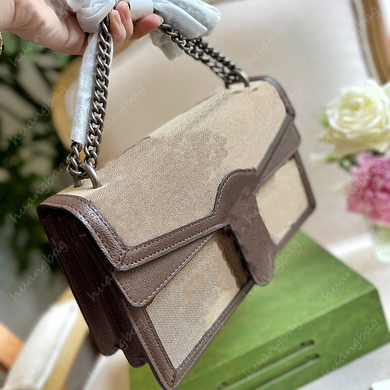 Fashion Shoulder Bags Women Handbags Chain Strap Handbag High Quality Flap Bag Luxury Designer Crossbody Wallet Purse Letter Printed 2 Sizes, Increase freight
Fashion Shoulder Bags Women Handbags Chain Strap Handbag High Quality Flap Bag Luxury Designer Crossbody Wallet Purse Letter Printed 2 Sizes, Increase freight