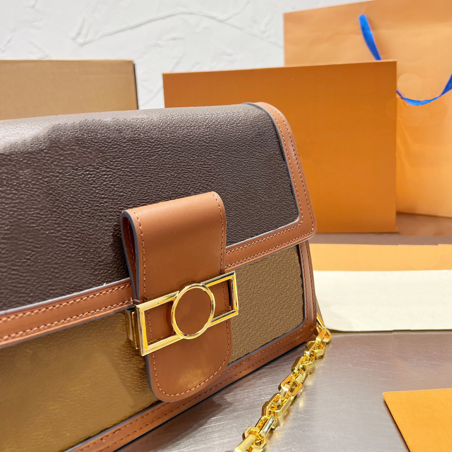 Original Women Bags Designer Chainbags Genuine Leather bag Fashion Lady Shoulder-bags Classic Woman Handbag Luxury Totes Female Chainbag Pocket Designer, Brown
Original Women Bags Designer Chainbags Genuine Leather bag Fashion Lady Shoulder-bags Classic Woman Handbag Luxury Totes Female Chainbag Pocket Designer, Brown