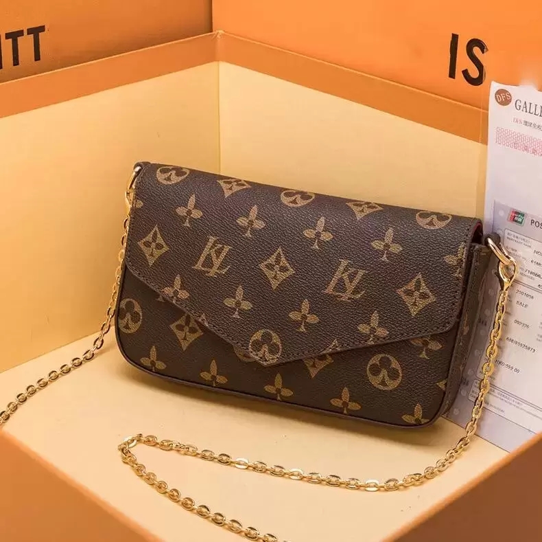 Top Women Chain Bags Leather Handbags Purse Shoulder Bag original box date code, 5-brown grid
Top Women Chain Bags Leather Handbags Purse Shoulder Bag original box date code, 5-brown grid