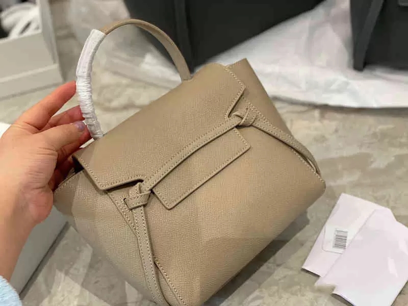 Luxurys designers bag womens ONTHEGO handbags purse flower tote ladies Casual PVC leather shoulder bags 29033, 32x13x26cm
Luxurys designers bag womens ONTHEGO handbags purse flower tote ladies Casual PVC leather shoulder bags 29033, 32x13x26cm