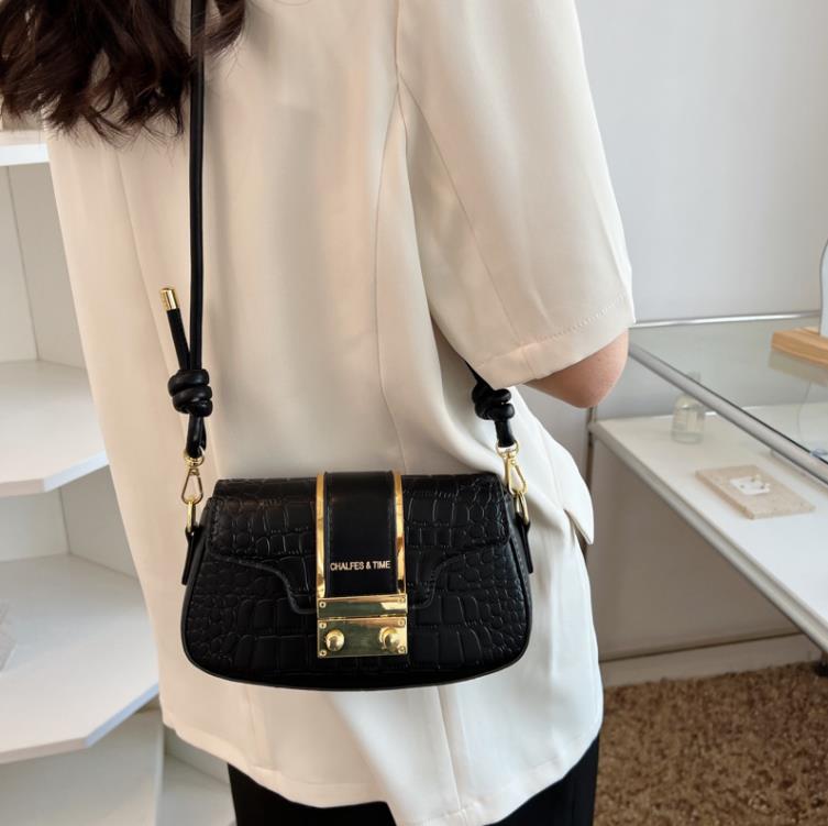 Crocodile Pattern Bag Women's Fashion All-Match Summer Style Niche Design Messenger Bags, White
Crocodile Pattern Bag Women's Fashion All-Match Summer Style Niche Design Messenger Bags, White