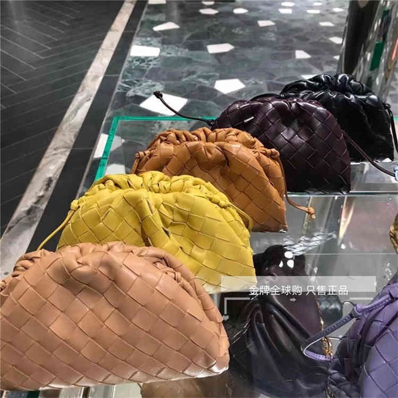 Bottegas Designer Handbags on Venetas the Way Woven Cloud Bag Pouch Mini Messenger Single Shoulder Bag Women's Bag I20h AUP6, Nai cha se