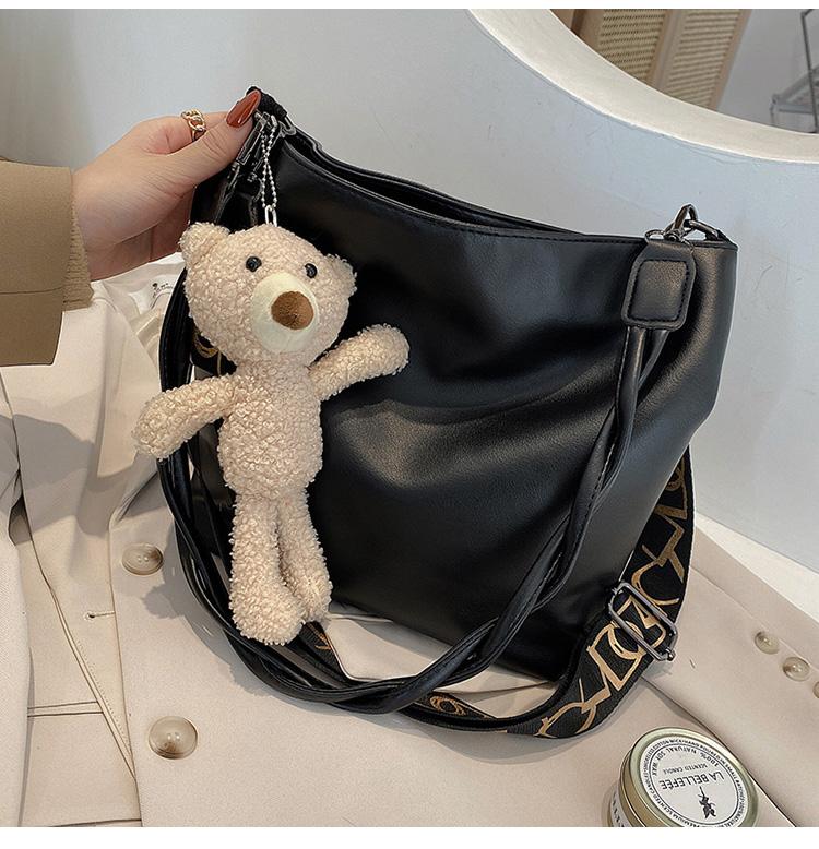 Shoulder Bags Luxury Handbags Women Bucket Messenger Vintage Sac Female Soft Leather Bag Casual Crossbody BagShoulder, White
Shoulder Bags Luxury Handbags Women Bucket Messenger Vintage Sac Female Soft Leather Bag Casual Crossbody BagShoulder, White