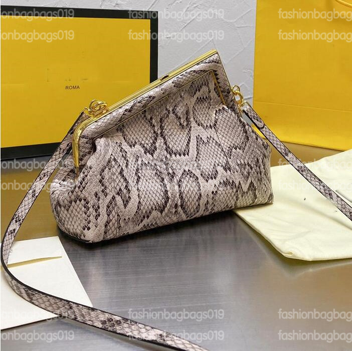 Designer FIRST Bag BB Clip Pack Handles Luxurys Python Lines Tote Sunshine Shopper Roma Women Leather Shopping Bags Totes handbags Crossbody Ladies Purse
Designer FIRST Bag BB Clip Pack Handles Luxurys Python Lines Tote Sunshine Shopper Roma Women Leather Shopping Bags Totes handbags Crossbody Ladies Purse