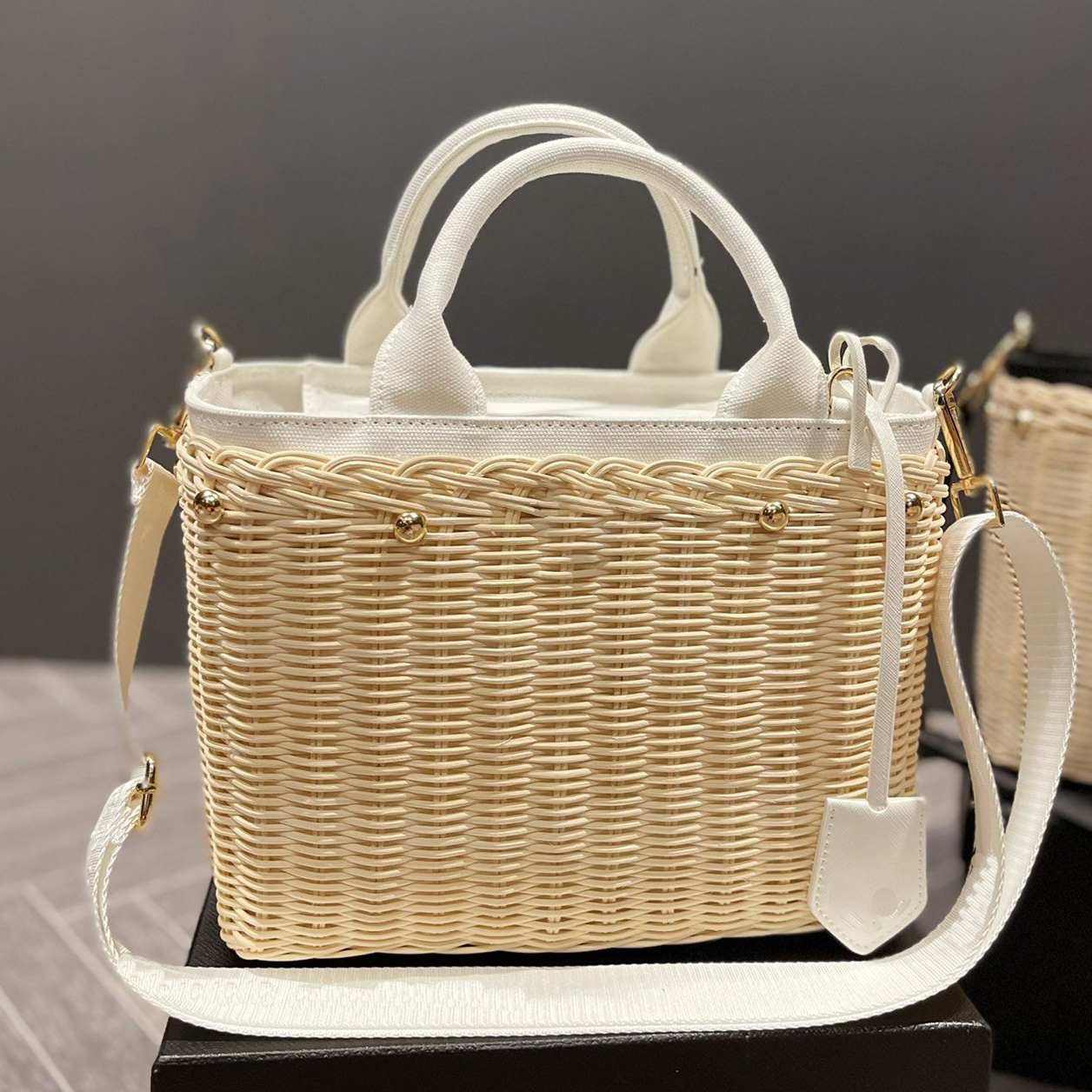 2022 Summer Beach Shoulder Bag Straw Bags Casual Rattan Women Handbags Wicker Woven Female Totes superior quality Lady Buckets Bag high-capacity 25cm, Black
2022 Summer Beach Shoulder Bag Straw Bags Casual Rattan Women Handbags Wicker Woven Female Totes superior quality Lady Buckets Bag high-capacity 25cm, Black