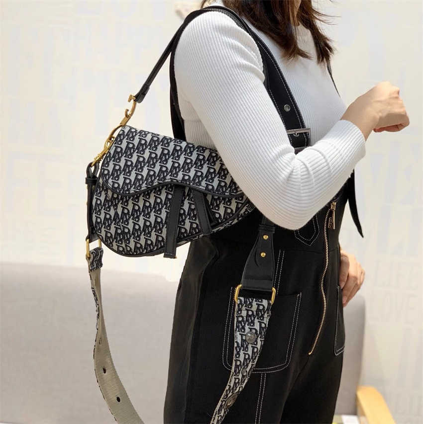 2022 Luxurys Bags Messenger Handbag Designers Women Totes Fashion Vintage Printing Womens Shoulder Bag Classic Crossbody Handbags, With logo
2022 Luxurys Bags Messenger Handbag Designers Women Totes Fashion Vintage Printing Womens Shoulder Bag Classic Crossbody Handbags, With logo