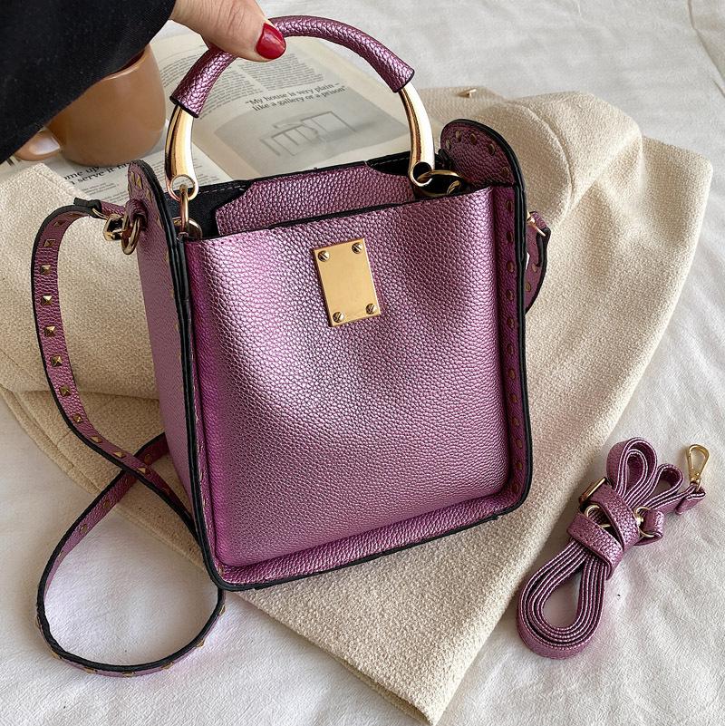 Evening Bags Fashion Bucket Bag 2022 Texture Spring Hand Carry Large-capacity Simple Shoulder European And American Messenger, Black
Evening Bags Fashion Bucket Bag 2022 Texture Spring Hand Carry Large-capacity Simple Shoulder European And American Messenger, Black
