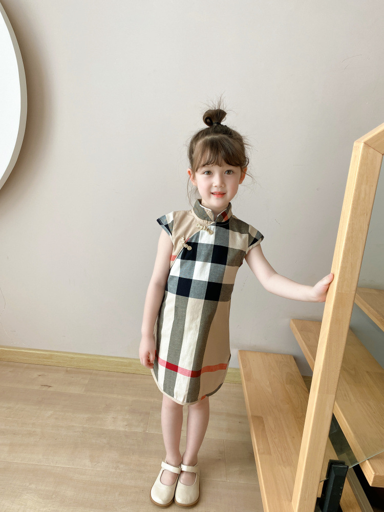 2022 Summer girls plaid cheongsam dresses Chinese style kids lattice dress children cotton clothing A8603, 8600 white
2022 Summer girls plaid cheongsam dresses Chinese style kids lattice dress children cotton clothing A8603, 8600 white