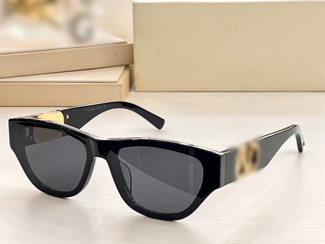 Sunglasses For Women Summer 3118 Style Anti-Ultraviolet Retro Plate Full Frame Glasses Random Box
Sunglasses For Women Summer 3118 Style Anti-Ultraviolet Retro Plate Full Frame Glasses Random Box