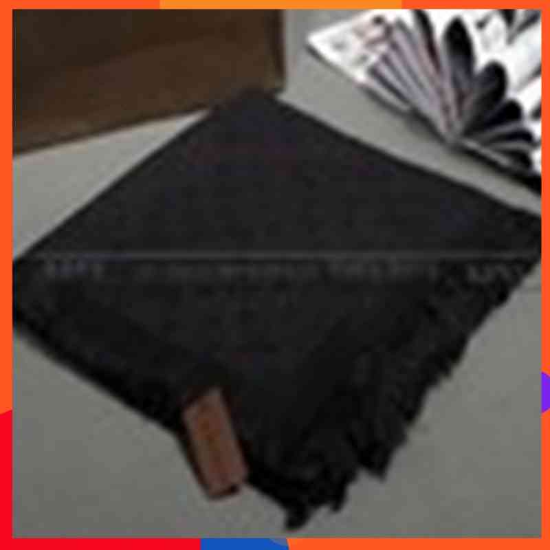 LVs GGs Factory Price High Quality classic cotton pashmina scarf shawl women scarf metal printing scarf wraps Black 14 colors
LVs GGs Factory Price High Quality classic cotton pashmina scarf shawl women scarf metal printing scarf wraps Black 14 colors