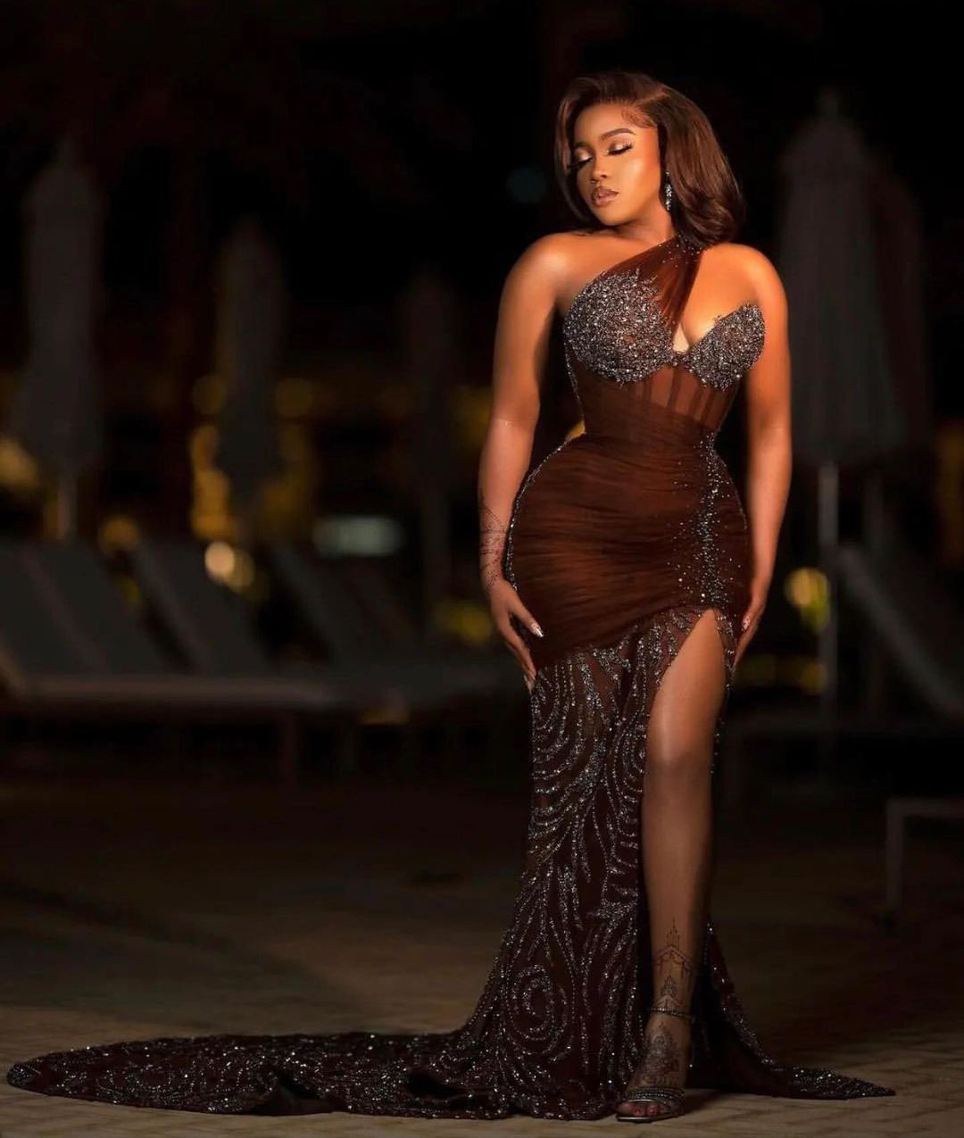Black Mermaid Prom Dresses Sexy V Neck Sleeveless Strapless Halter Lace Appliques Sequins Plus Size Luxury Side Slit Prom Gowns Floor Length Custom Ma