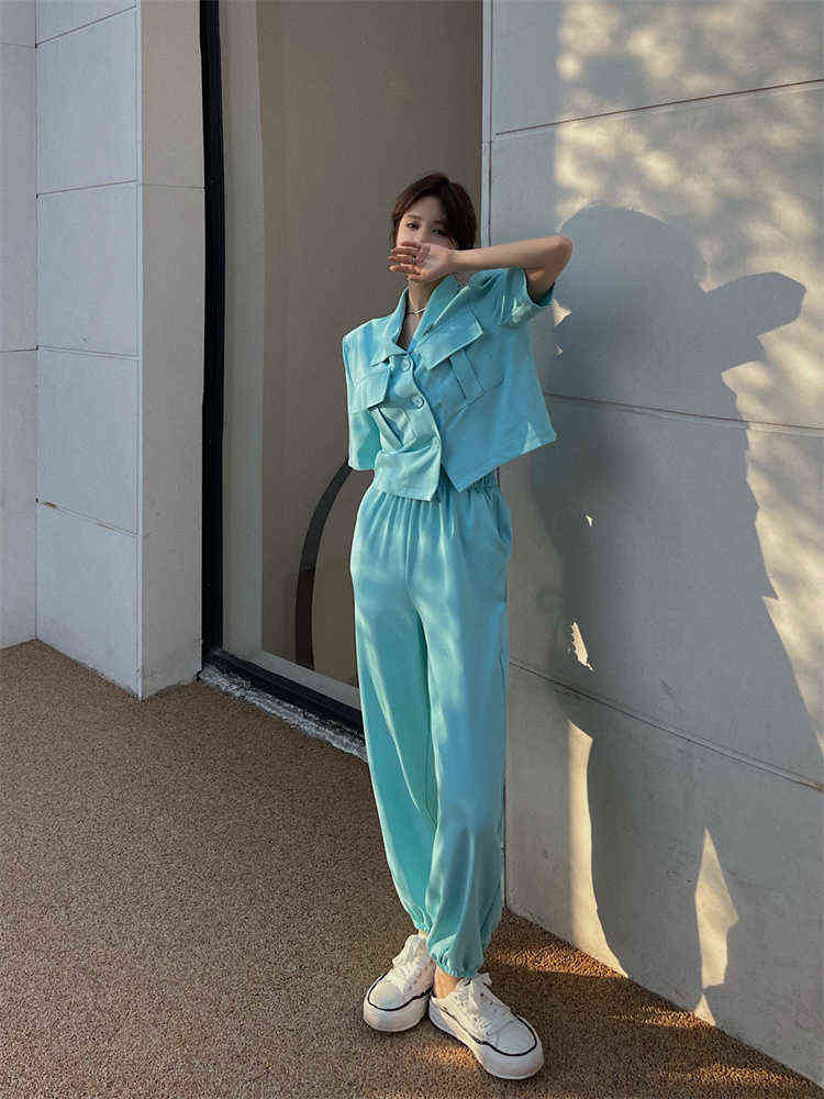Women Summer Two Delicate Set Double Pocket Lapel Short Sleeve Top sHigh Waist Pants Fit Casual Streetwear 2 Piece Outfits J220813, Picture color set
Women Summer Two Delicate Set Double Pocket Lapel Short Sleeve Top sHigh Waist Pants Fit Casual Streetwear 2 Piece Outfits J220813, Picture color set