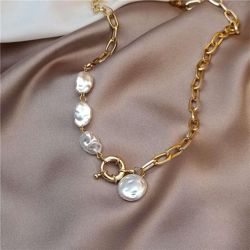 Pendant Necklaces Baroque Irregular Pearls Necklace For Women Vintage Fashion Contracted Clavicle Chain Jewelry Gift AccessoriesPendant
Pendant Necklaces Baroque Irregular Pearls Necklace For Women Vintage Fashion Contracted Clavicle Chain Jewelry Gift AccessoriesPendant