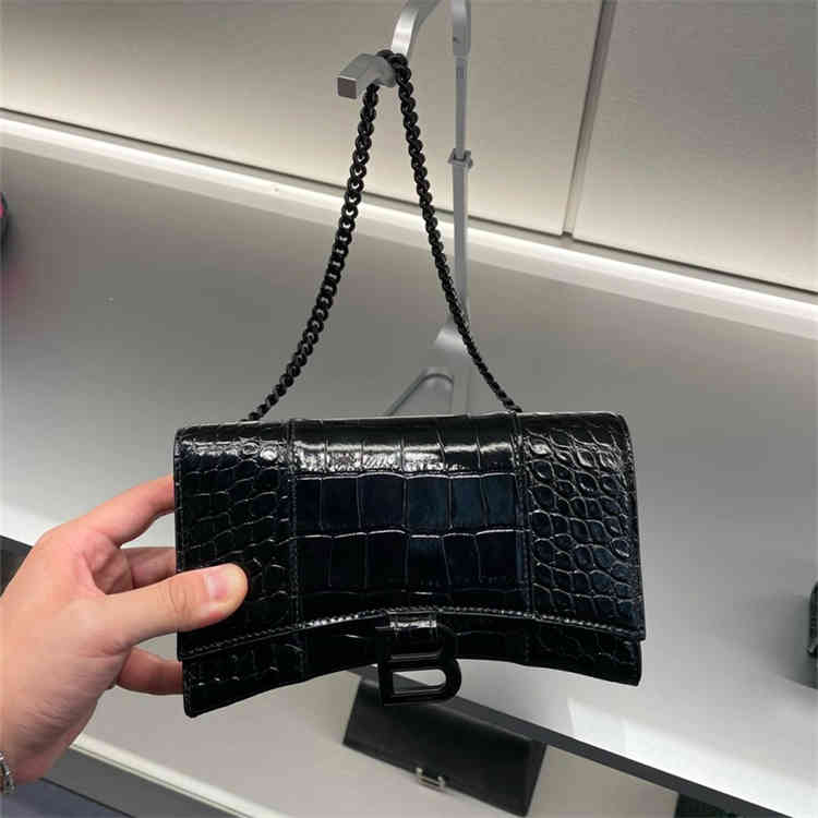 Handbag Designer Hourglass Balenciga Crocodile Bright Face Portable One Shoulder Bag Purchased by Chennai Crossbody, Figure 1
Handbag Designer Hourglass Balenciga Crocodile Bright Face Portable One Shoulder Bag Purchased by Chennai Crossbody, Figure 1