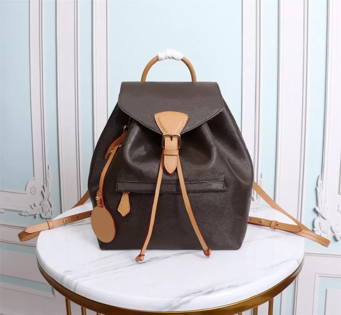 luxurys Ladies Bag Men Women Leather Backpack Style Floral Print Artwork Casual Shoulderbag Classic Outdoor Handbag Party Schoolbags M45205 M45410, Invoices are not sold separately
luxurys Ladies Bag Men Women Leather Backpack Style Floral Print Artwork Casual Shoulderbag Classic Outdoor Handbag Party Schoolbags M45205 M45410, Invoices are not sold separately