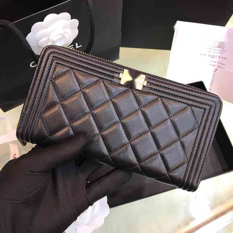 Luxury Brand design 80288 Letter plaid CC chain Clutch lambskin diamond pattern pouch women's le boy Long wallet Real Leather Purse Zipper Pouches handbag
Luxury Brand design 80288 Letter plaid CC chain Clutch lambskin diamond pattern pouch women's le boy Long wallet Real Leather Purse Zipper Pouches handbag