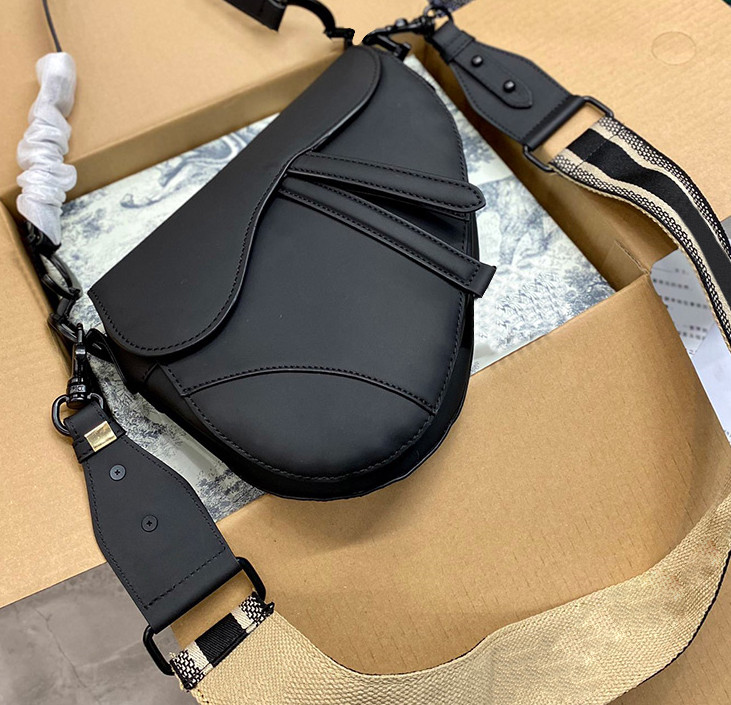 Lady Designers Bags Matte Leather 2 Straps Handbag Girls Saddle Luxurys Pack High Quality Fashion Style 4 Colors Handbags Cross Body Bags, Make up for price
Lady Designers Bags Matte Leather 2 Straps Handbag Girls Saddle Luxurys Pack High Quality Fashion Style 4 Colors Handbags Cross Body Bags, Make up for price