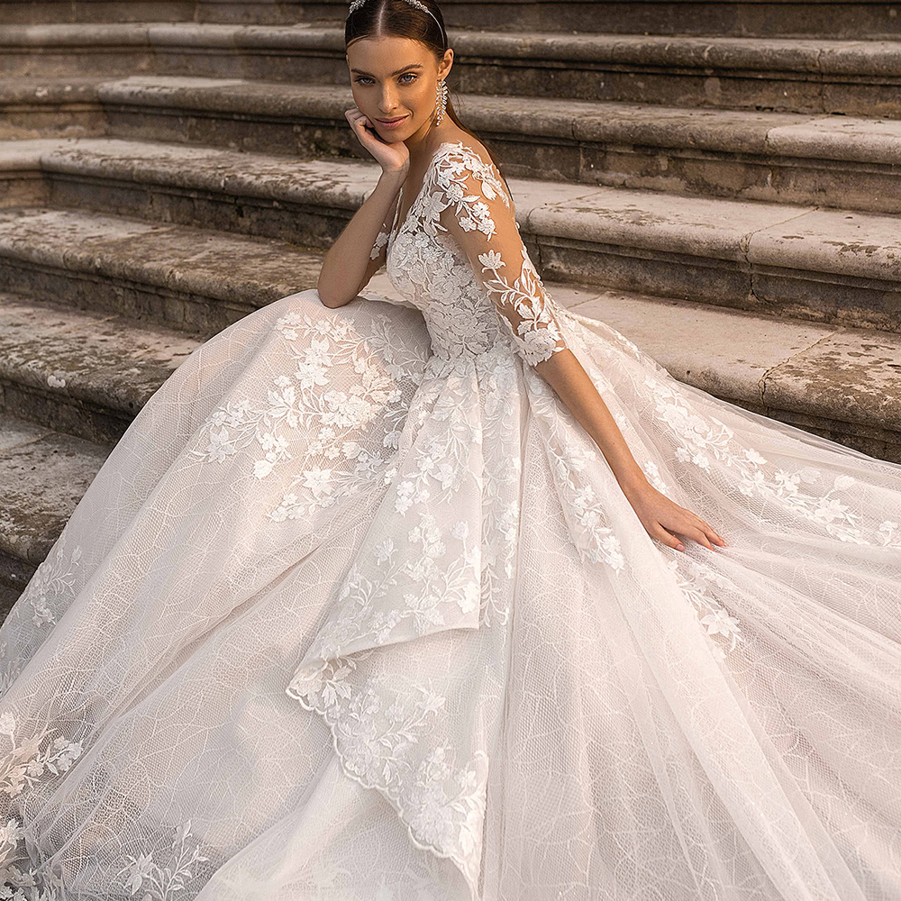 Elegant Ball Gown Wedding Dresses V Neck Portrait Long Sleeves Sequins Appliques Ruffles 3D Lace or Length Bridal Gowns Plus Size robes de soiree