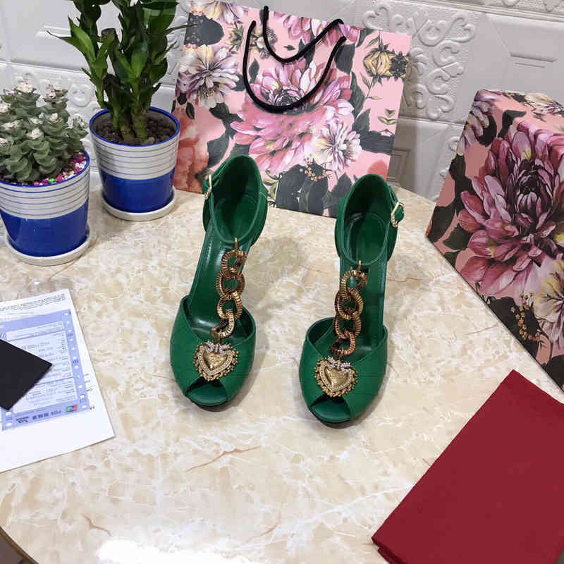 Dress Shoes est summer shoes sexy woman genuine leather ankle-strap sandals peep-toes thin heels metal decora B6T7, 2# shoe box
Dress Shoes est summer shoes sexy woman genuine leather ankle-strap sandals peep-toes thin heels metal decora B6T7, 2# shoe box