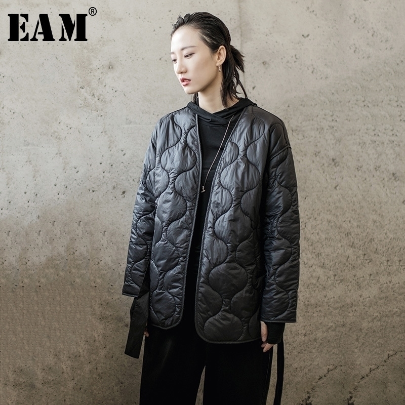 EAM Vcollar Bandage Big Size Cottonpadded Coat Long Sleeve Loose Fit Women Parkas Fashion Spring Autumn 1H314 201027, Black
EAM Vcollar Bandage Big Size Cottonpadded Coat Long Sleeve Loose Fit Women Parkas Fashion Spring Autumn 1H314 201027, Black
