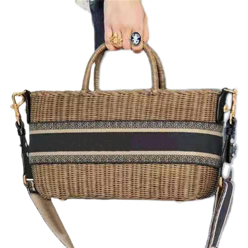 High Quality Luxury Female Letter Embroidery Tote Shopping Bag Woven Vegetable Basket Rattan Bag nice, With logo
High Quality Luxury Female Letter Embroidery Tote Shopping Bag Woven Vegetable Basket Rattan Bag nice, With logo