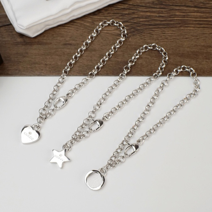 High Quality Luxury Designer G Jewelry Link letter Chain Bracelet Heart Charm Love Bangle Women Men Gold Silver Party Wedding Gift Fashion GGing
High Quality Luxury Designer G Jewelry Link letter Chain Bracelet Heart Charm Love Bangle Women Men Gold Silver Party Wedding Gift Fashion GGing