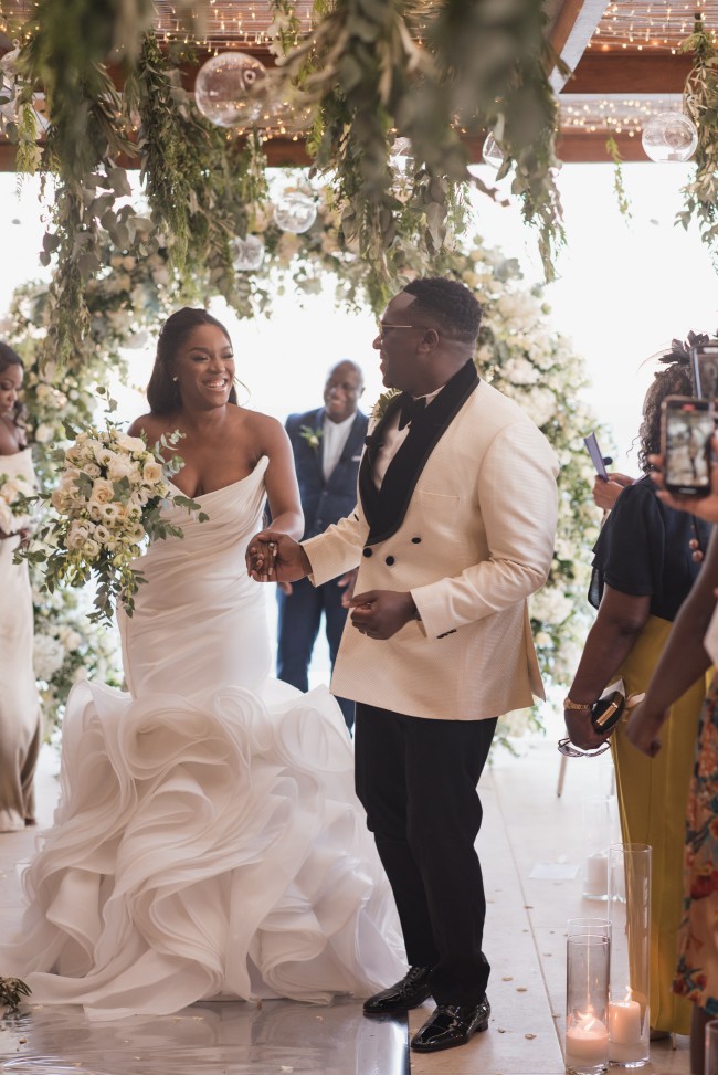 Mermaid Gorgeous Ruffles Long Wedding Dresses for Women Sweetheart Sexy Lace-up Back Plus Size Vestidos De Novia Fishtail Skirt Pleated Bridal Recepti