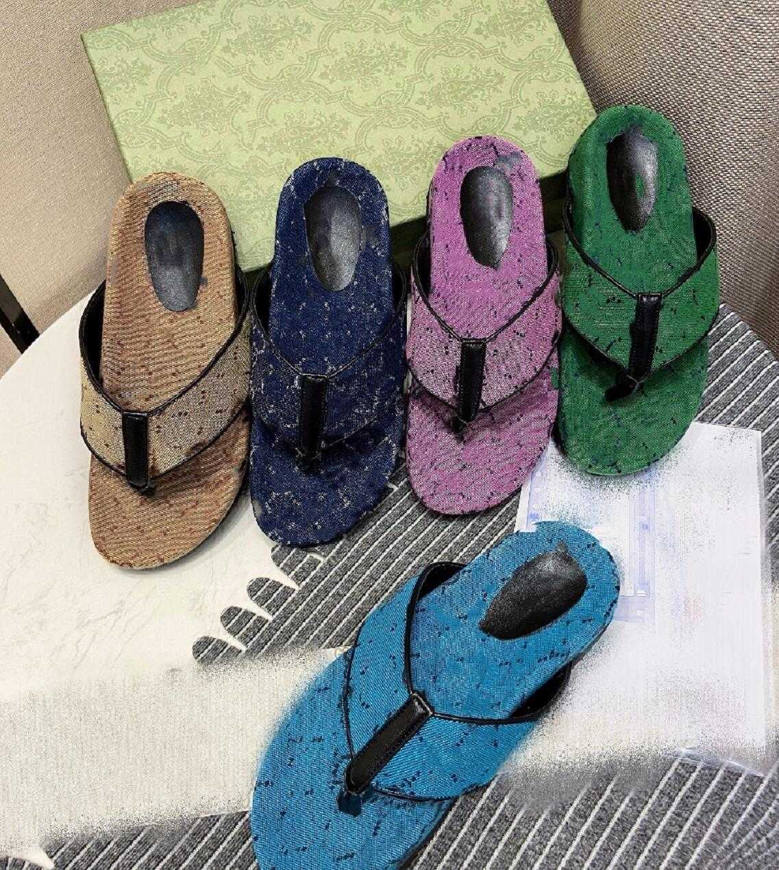 Men Women's Retro Slippers Top Quality flip flops Designer Couples Flat Bottom Beach Slipper Women Summer Fashion Leisure Home Sandals, Box
Men Women's Retro Slippers Top Quality flip flops Designer Couples Flat Bottom Beach Slipper Women Summer Fashion Leisure Home Sandals, Box