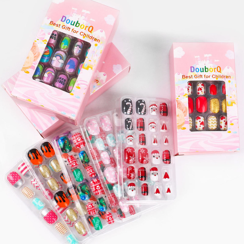 120Pcs Candy Child Nail Tips Kids False Nail Girls Cartoon Press on Nails Colorful Festival Full Cover Nails Cute Manicure Tools 220726