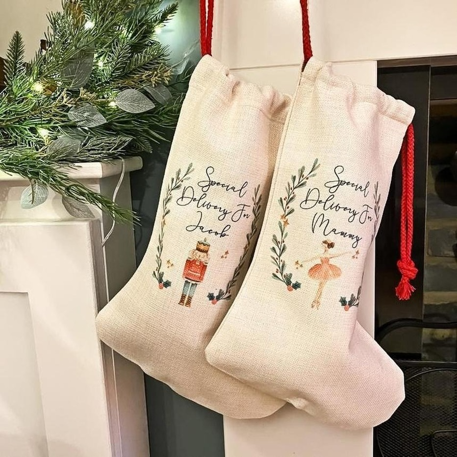 DIY Sublimation Blank Bgas Printing Linen Stockings Christmas Decoration Socks Halloween Advertising Drawstring Santa Sack Large Gift Kids Personalized 
DIY Sublimation Blank Bgas Printing Linen Stockings Christmas Decoration Socks Halloween Advertising Drawstring Santa Sack Large Gift Kids Personalized