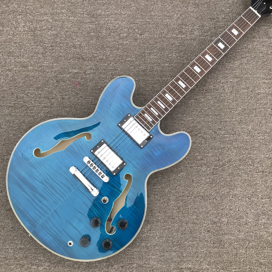Memphis 335 Semi Hollow Figured Aquamarine Green Jazz Electric Guitar Flame Maple Top & Side & Back
Memphis 335 Semi Hollow Figured Aquamarine Green Jazz Electric Guitar Flame Maple Top & Side & Back