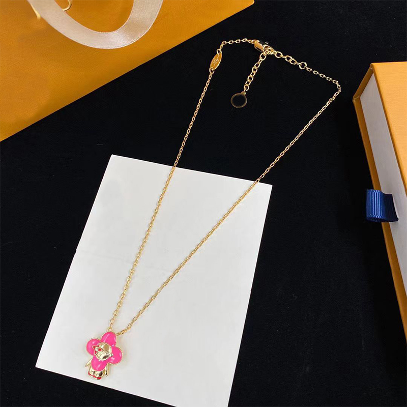 Brand New Chihuahua Pendant Necklace Classic Luxury Designer Necklace for Women High Quality Stainless Steel Plating 18K Gold Necklaces Jewelry
Brand New Chihuahua Pendant Necklace Classic Luxury Designer Necklace for Women High Quality Stainless Steel Plating 18K Gold Necklaces Jewelry