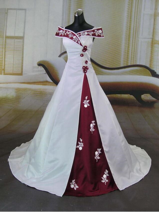 Vintage Burgundy and White Gothic Wedding Dresses Off Shoudler Lace Embroidery Sweep Train Stain Country Bridal Gowns