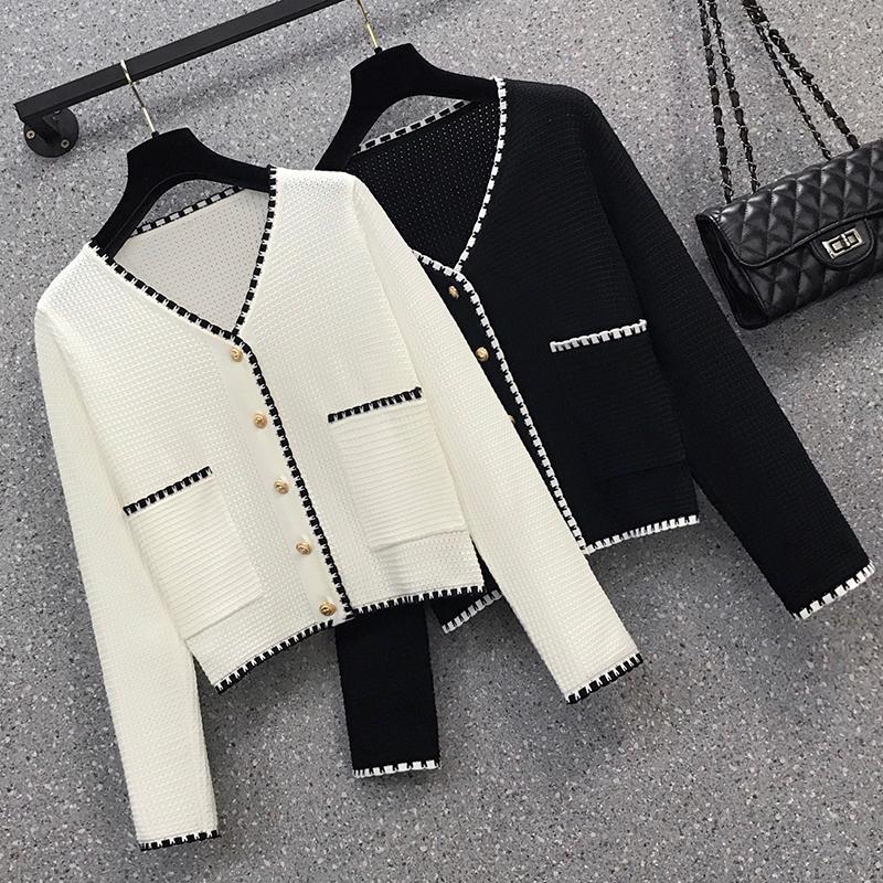 Women's Knits & Tees JSXDHK Spring Women Sweater Cardigan 2022 Plus Size Designer Metal Button Hit Color Knitted V Neck Pocket Loose Cardiga, White
Women's Knits & Tees JSXDHK Spring Women Sweater Cardigan 2022 Plus Size Designer Metal Button Hit Color Knitted V Neck Pocket Loose Cardiga, White