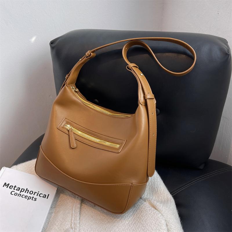 Evening Bags Solid Tote Fashion Shoulder For Women 2022 Summer High Quality PU Leather Crossbody Bag Female Leisure Messenger Large, Black
Evening Bags Solid Tote Fashion Shoulder For Women 2022 Summer High Quality PU Leather Crossbody Bag Female Leisure Messenger Large, Black